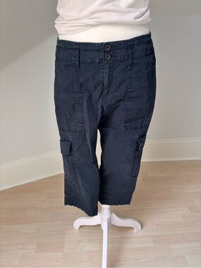 Cleo Petites Navy Cargo Capris 💙